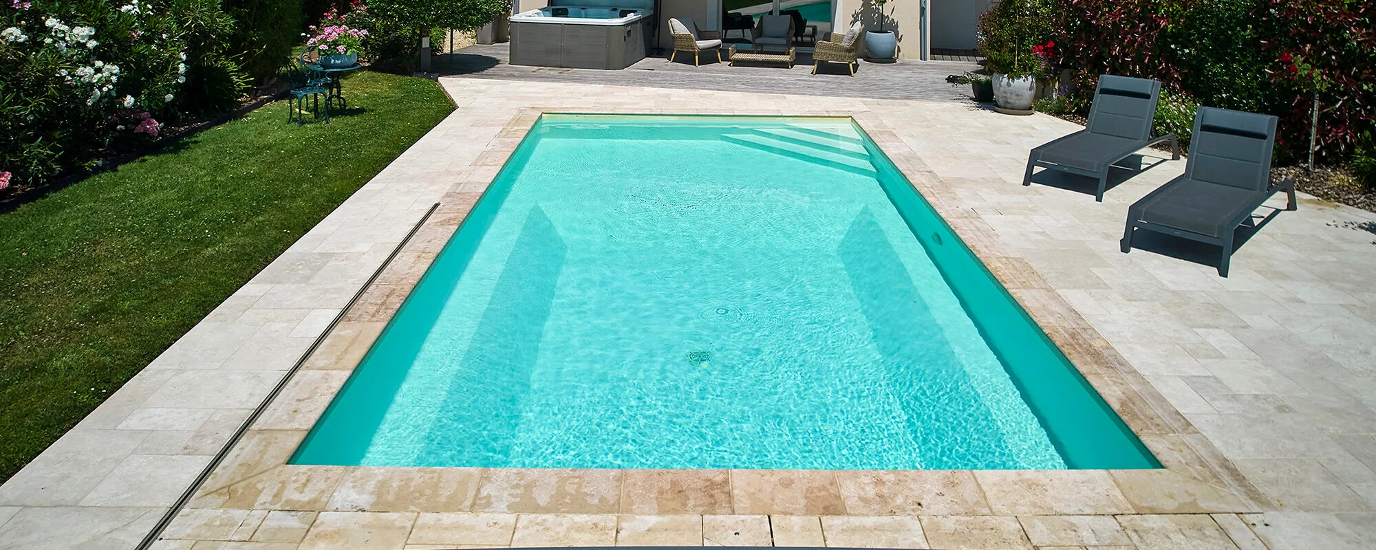 Piscines de luxe : inspirez-vous de notre collection exclusive à Deauville