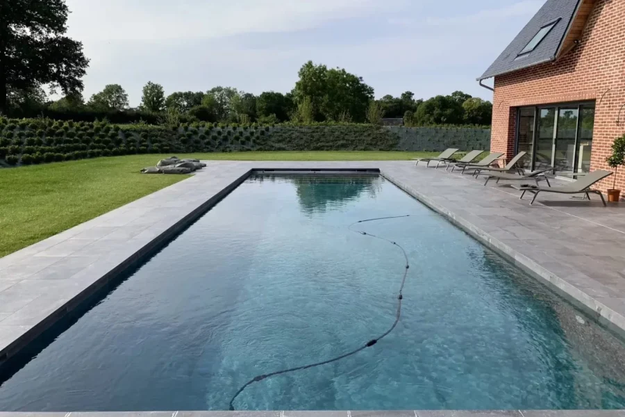 Piscine extérieure sur mesure dans le Calvados